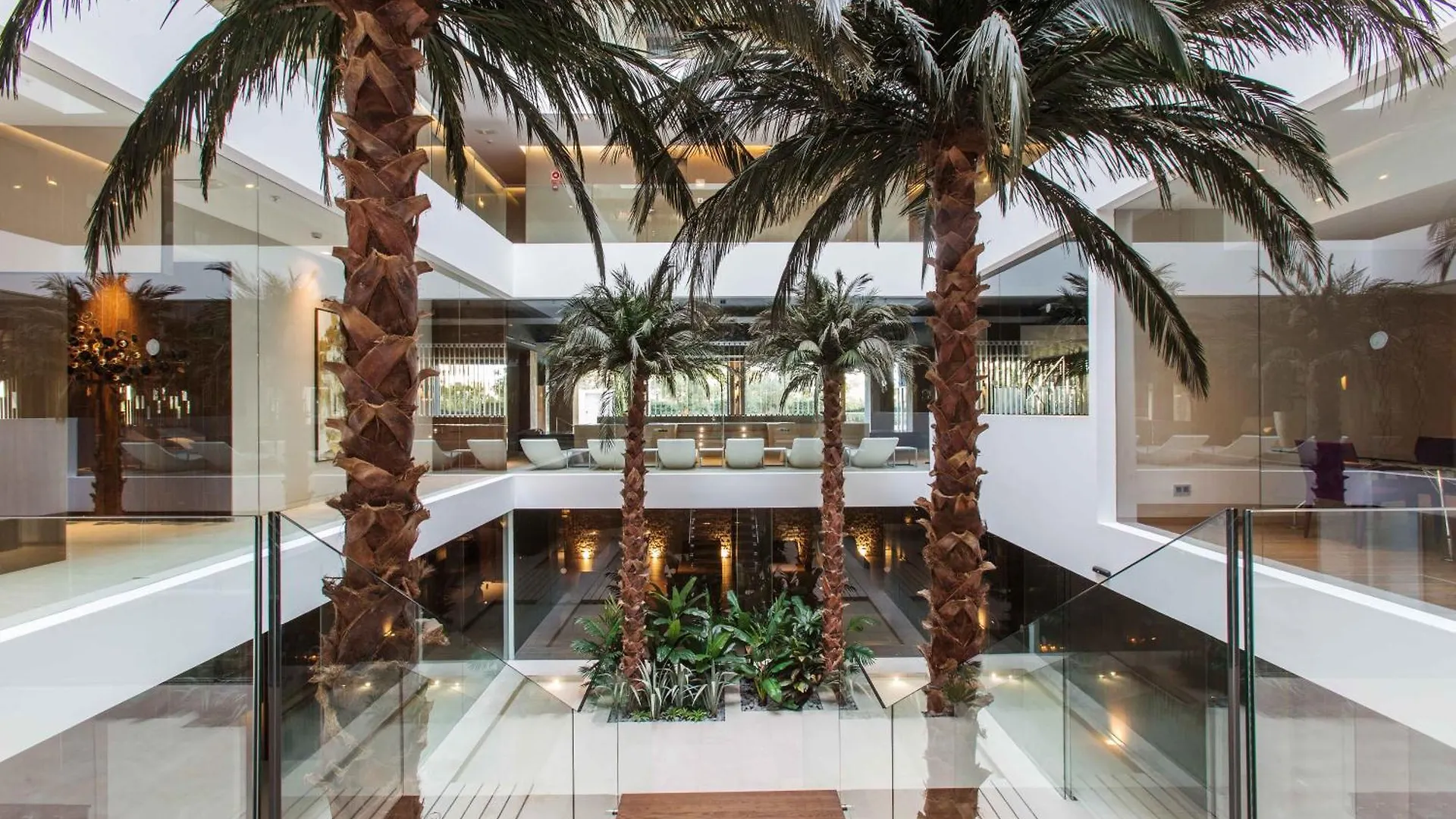 Hotel Don Carlos Marbella